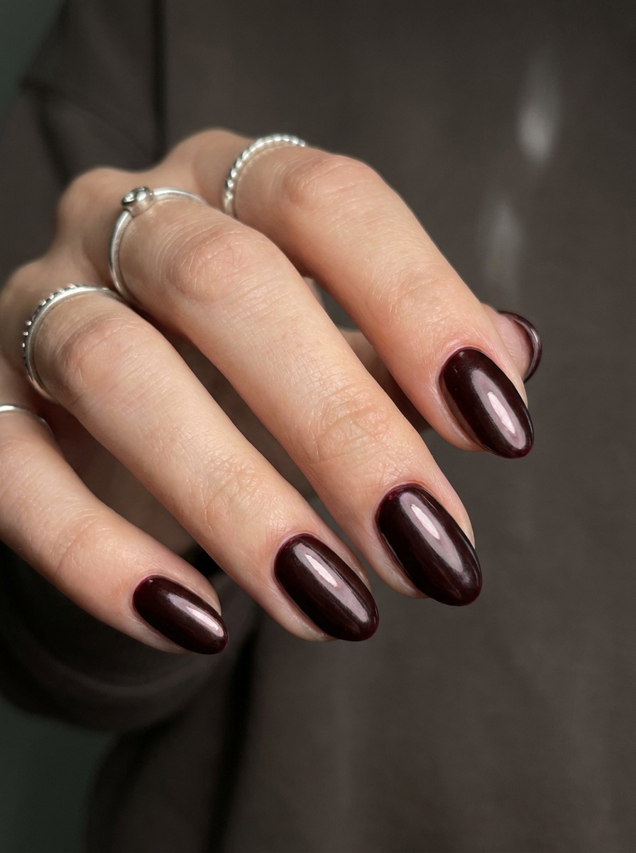 Red Chrome Vampire Nails als Vampire Nägel Inspiration 2026